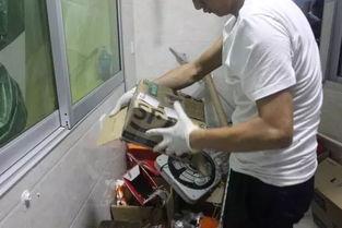 成人快递视频直播,揭秘成人快递行业的实时直播魅力