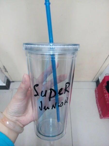 吸管杯成人病人怎么用视频,轻松应对日常饮水挑战