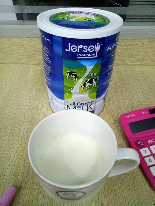 冲泡成人牛奶粉好吗视频,健康饮品还是潜在风险?