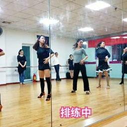 舞蹈群舞成人排练版视频,成人群舞排练版精彩瞬间回顾