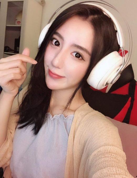 欧美成人主播视频论坛,揭秘虚拟世界的激情与诱惑